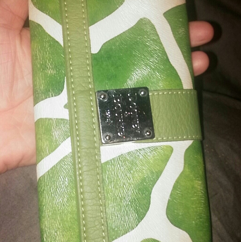 Dooney & Bourke wallet